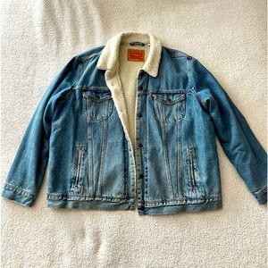 Levi’s Jean Sherpa-Lined Jacket